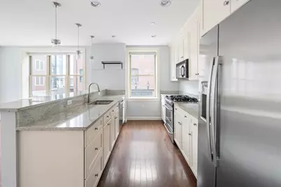 116-128 Rantoul Street #09, Beverly, MA 01915 - Photo 5