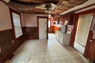 283 Wilbraham Rd, Springfield, MA 01109 - Photo 9