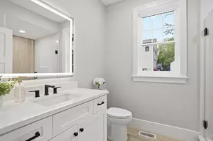 6 Lane Ave, Bedford, MA 01730 - Photo 21