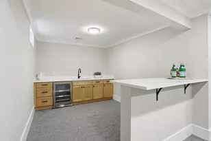 6 Lane Ave, Bedford, MA 01730 - Photo 35
