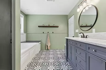 12 Warren St, Georgetown, MA 01833 - Photo 21