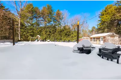 12 Warren St, Georgetown, MA 01833 - Photo 37