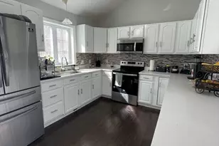 22 Columbia Ave, Fitchburg, MA 01420 - Photo 5