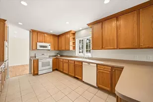 7 Maud Palmer Dr, Wareham, MA 02571 - Photo 19