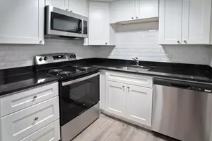 20 Presidential Dr, Quincy, MA 02169 - Photo 9