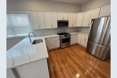126 Cross St #6, Somerville, MA 02145 - Photo 3