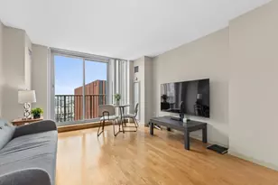 8 Museum Way, Cambridge, MA 02141 - Photo 3