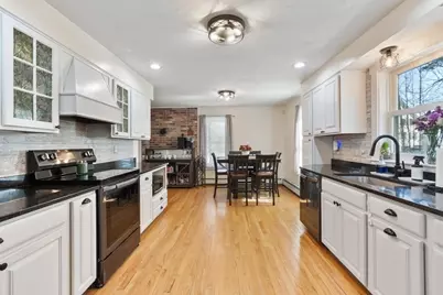 90 Townsend St, Pepperell, MA 01463 - Photo 9