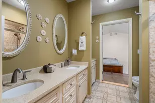 16 Wadsworth Ln, Dartmouth, MA 02748 - Photo 13