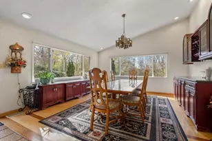 16 Wadsworth Ln, Dartmouth, MA 02748 - Photo 11