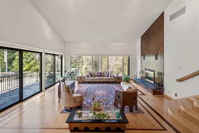 16 Wadsworth Ln, Dartmouth, MA 02748 - Photo 5