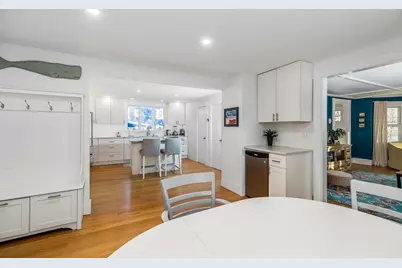 8 Forest St, Manchester by the Sea, MA 01944 - Photo 7