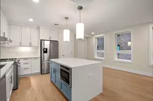301 Border St, Boston, MA 02128 - Photo 5
