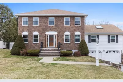 11 Valdora Dr, Stoneham, MA 02180 - Photo 1