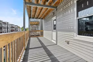 35 Harbor View St, Boston, MA 02125 - Photo 25