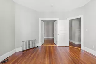 35 Harbor View St, Boston, MA 02125 - Photo 9