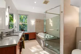 236 Walnut St, Brookline, MA 02445 - Photo 19