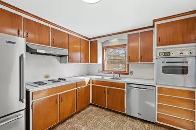 132 Pondview Dr, Amherst, MA 01002 - Photo 13