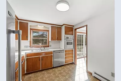 132 Pondview Dr, Amherst, MA 01002 - Photo 15