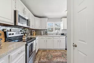 19 Thayer Pond Dr, Oxford, MA 01537 - Photo 7