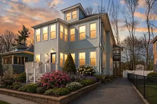 37 Lincoln St, North Andover, MA 01845 - Photo 1