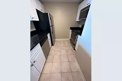 10 Museum Way #2027, Cambridge, MA 02141 - Photo 9