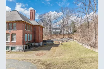 40 Pecks Rd, Pittsfield, MA 01201 - Photo 3