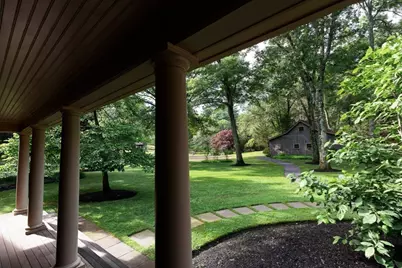 2 Spingler Dr, Hamilton, MA 01982 - Photo 3