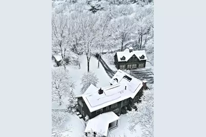 2 Spingler Dr, Hamilton, MA 01982 - Photo 3