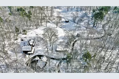 2 Spingler Dr, Hamilton, MA 01982 - Photo 1