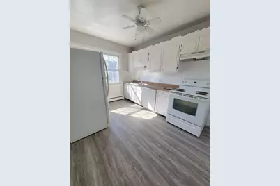 388 E Merrimack St #7, Lowell, MA 01852 - Photo 1