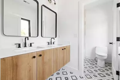 1597 Centre St. #Front, Newton, MA 02461 - Photo 19