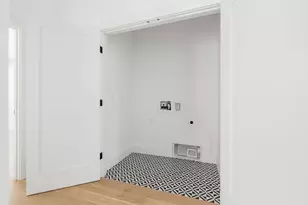 1597 Centre St, Newton, MA 02461 - Photo 31