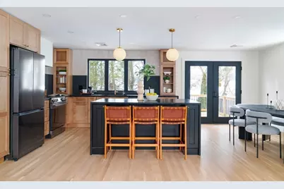 8 Emily Road, Framingham, MA 01701 - Photo 5