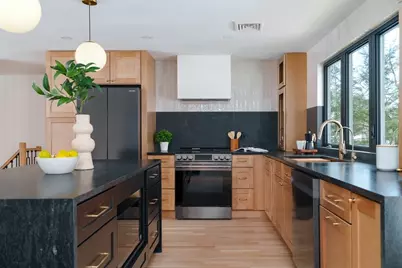 8 Emily Road, Framingham, MA 01701 - Photo 15