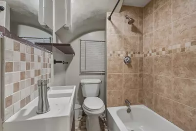 50 Monmouth St #1, Boston, MA 02128 - Photo 11