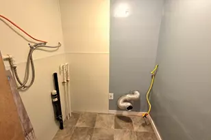 229 Miller St, Ludlow, MA 01056 - Photo 11