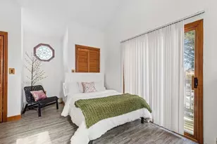 1174 Riverside Ave, Somerset, MA 02726 - Photo 23