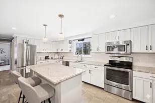 2 Sterling Ct, Northborough, MA 01532 - Photo 11