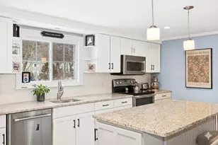 2 Sterling Ct, Northborough, MA 01532 - Photo 11
