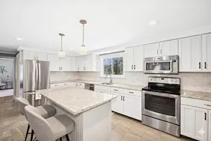 2 Sterling Ct, Northborough, MA 01532 - Photo 9