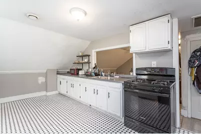 219 Montaup St, Fall River, MA 02724 - Photo 29