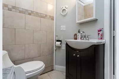 219 Montaup St, Fall River, MA 02724 - Photo 9