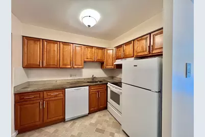 33 Paul Street #14, Newton, MA 02459 - Photo 3