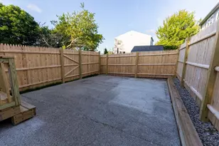 18 Beach St, Plymouth, MA 02360 - Photo 25