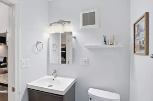 227 Marlborough St, Boston, MA 02116 - Photo 9