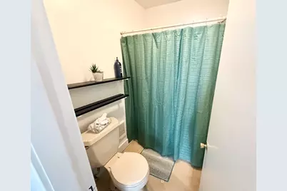 11 Crown St, Springfield, MA 01108 - Photo 11