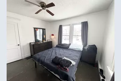 11 Crown St, Springfield, MA 01108 - Photo 7