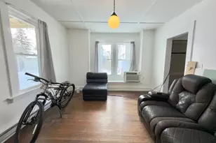 11 Crown St, Springfield, MA 01108 - Photo 13