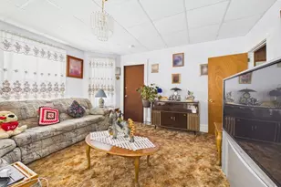 304 Cambridge St, Fall River, MA 02721 - Photo 3